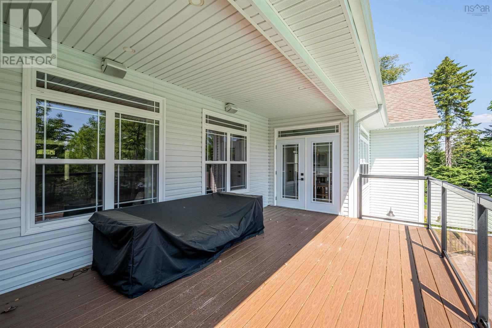 261 Aberdeen Drive Property Photo 37