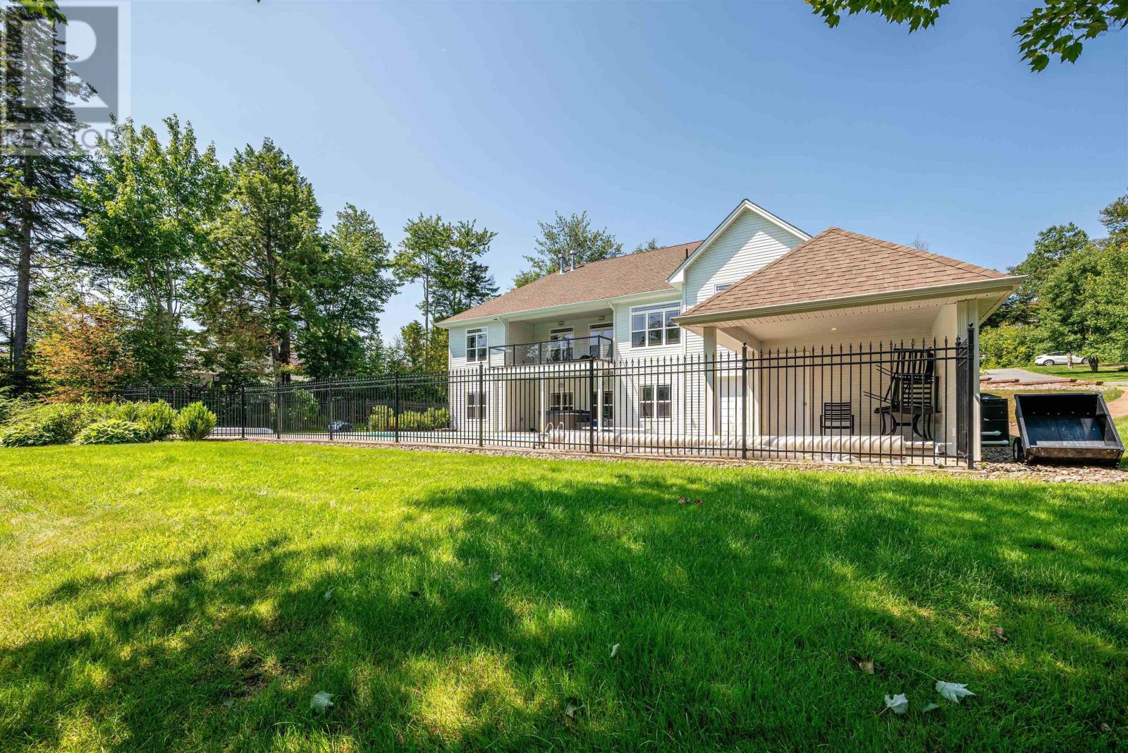 261 Aberdeen Drive Property Photo 39
