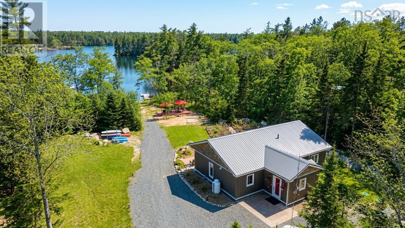 8 Alexander Avenue Property Photo 1