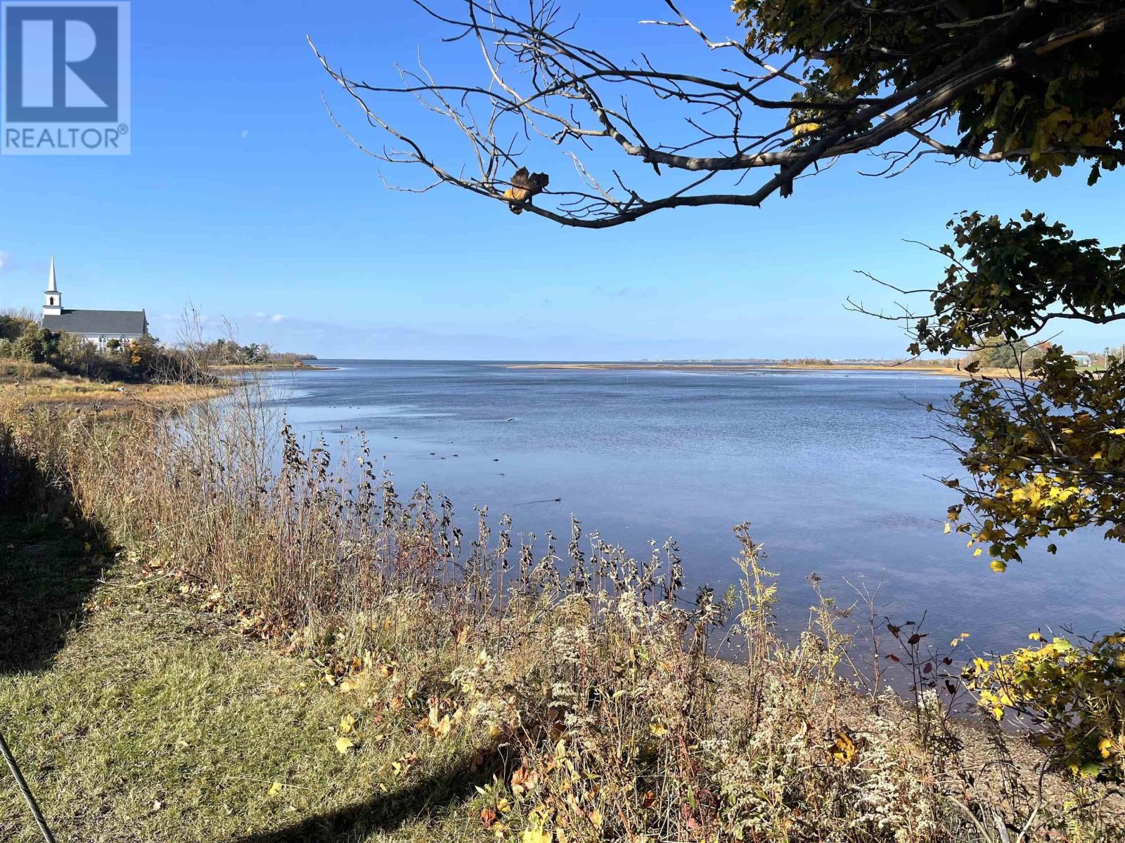 1729 Highway 6 Property Photo 2