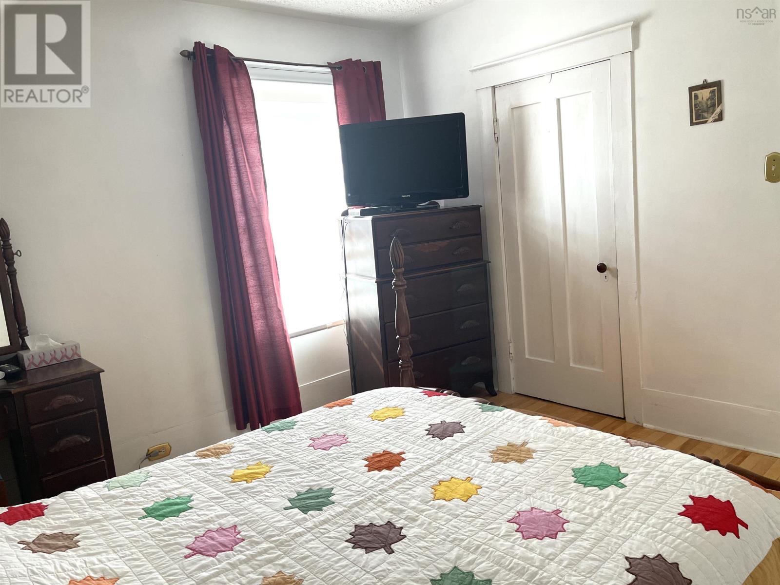 1729 Highway 6 Property Photo 28