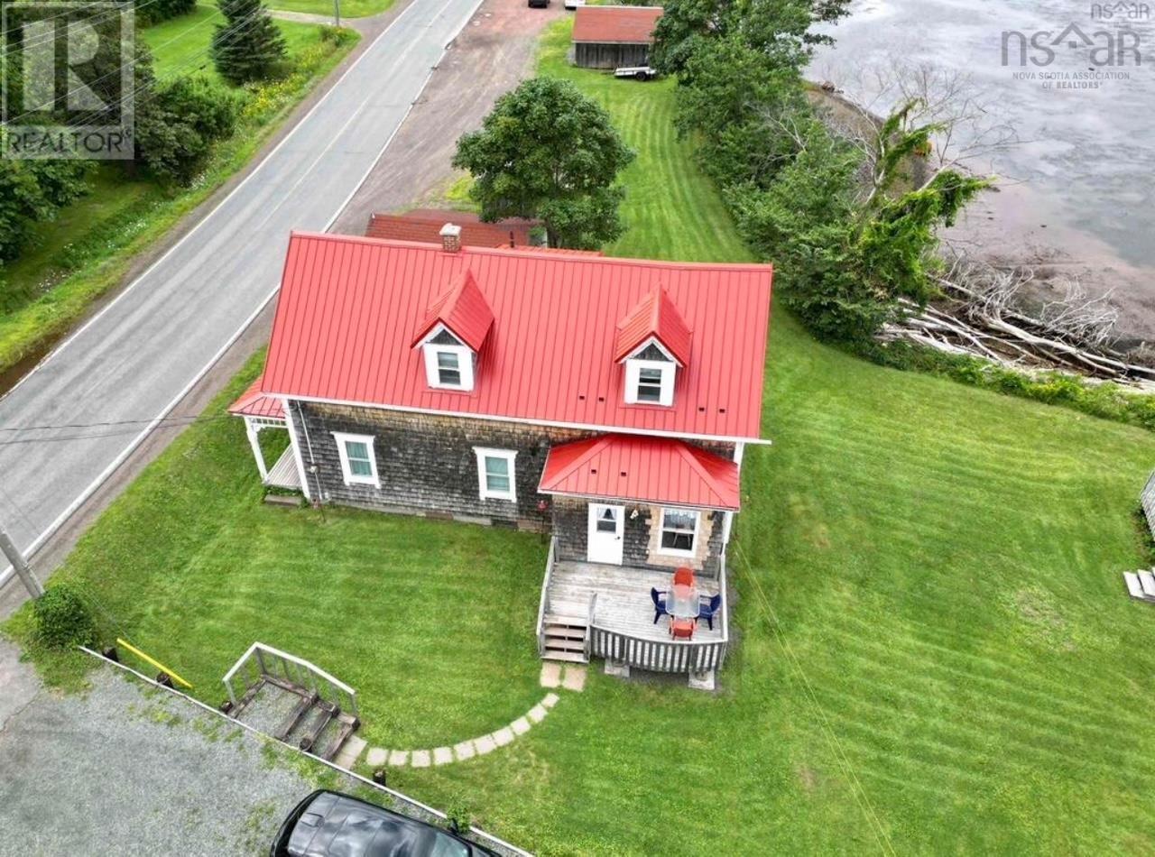 1729 Highway 6 Property Photo 32