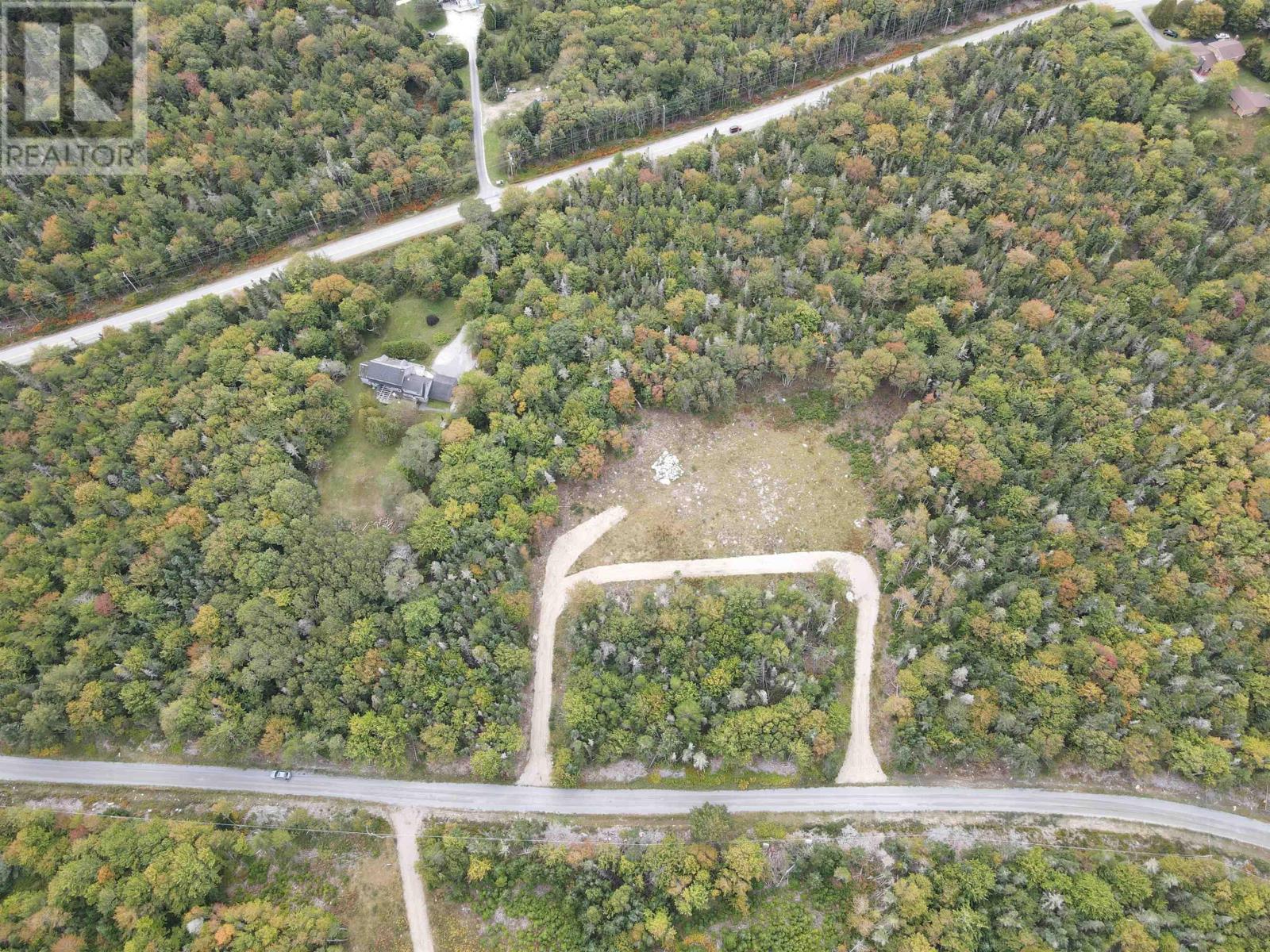 292 Greenwood Road Property Photo 5