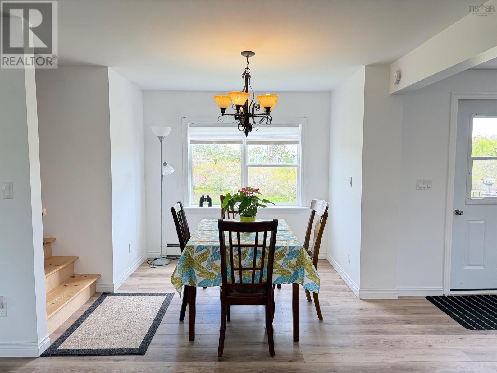 20 Jacquard Road Property Photo 6