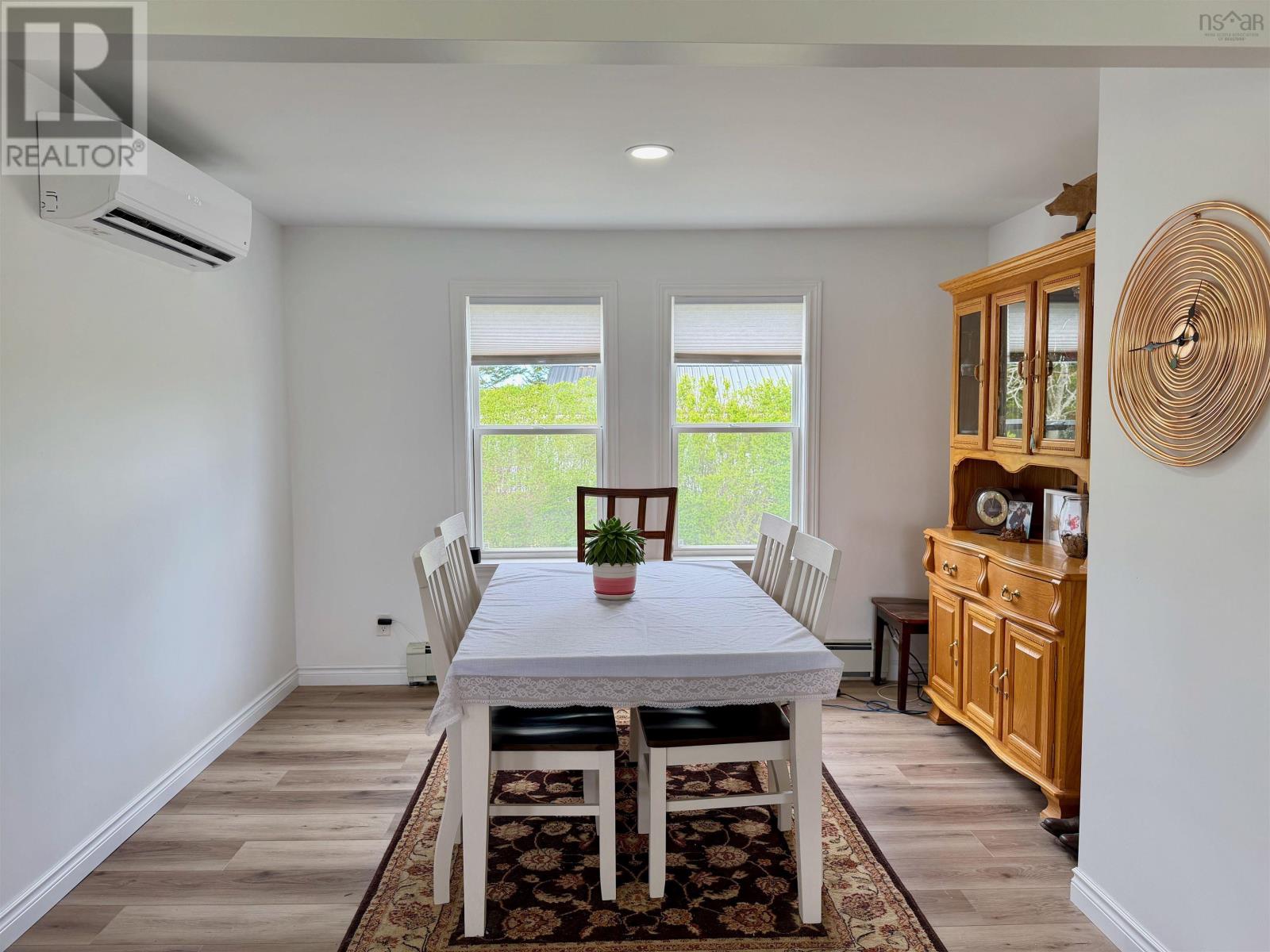 20 Jacquard Road Property Photo 8