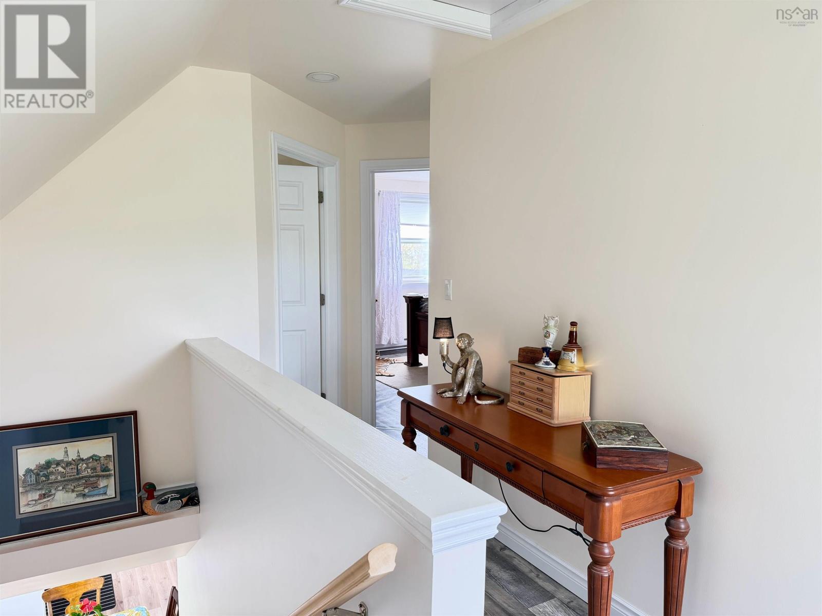 20 Jacquard Road Property Photo 14