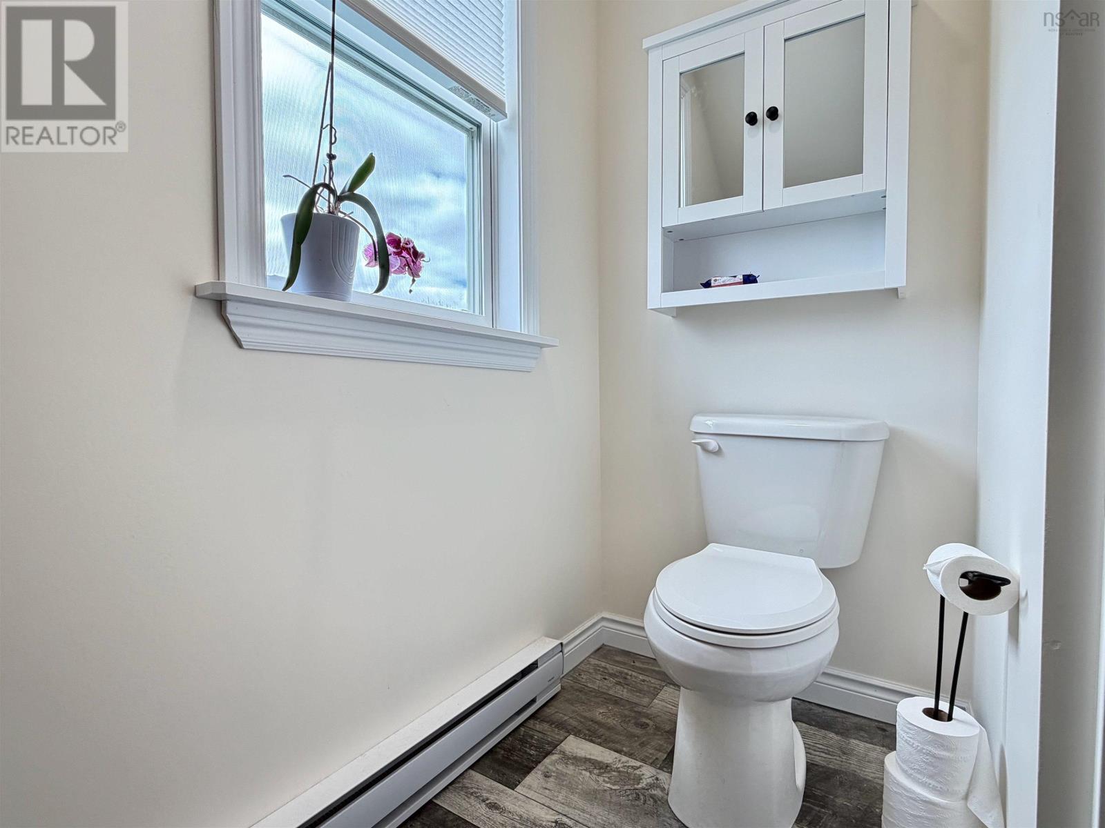 20 Jacquard Road Property Photo 16