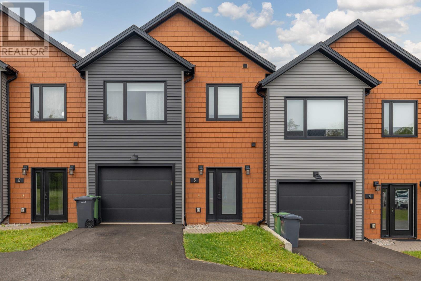 5 12 Harold Court Photo de la propriété 1