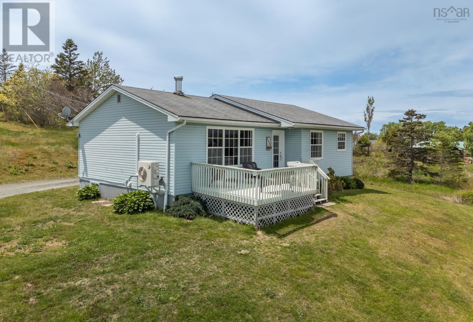 1331 Main Shore Road Photo de la propriété 1