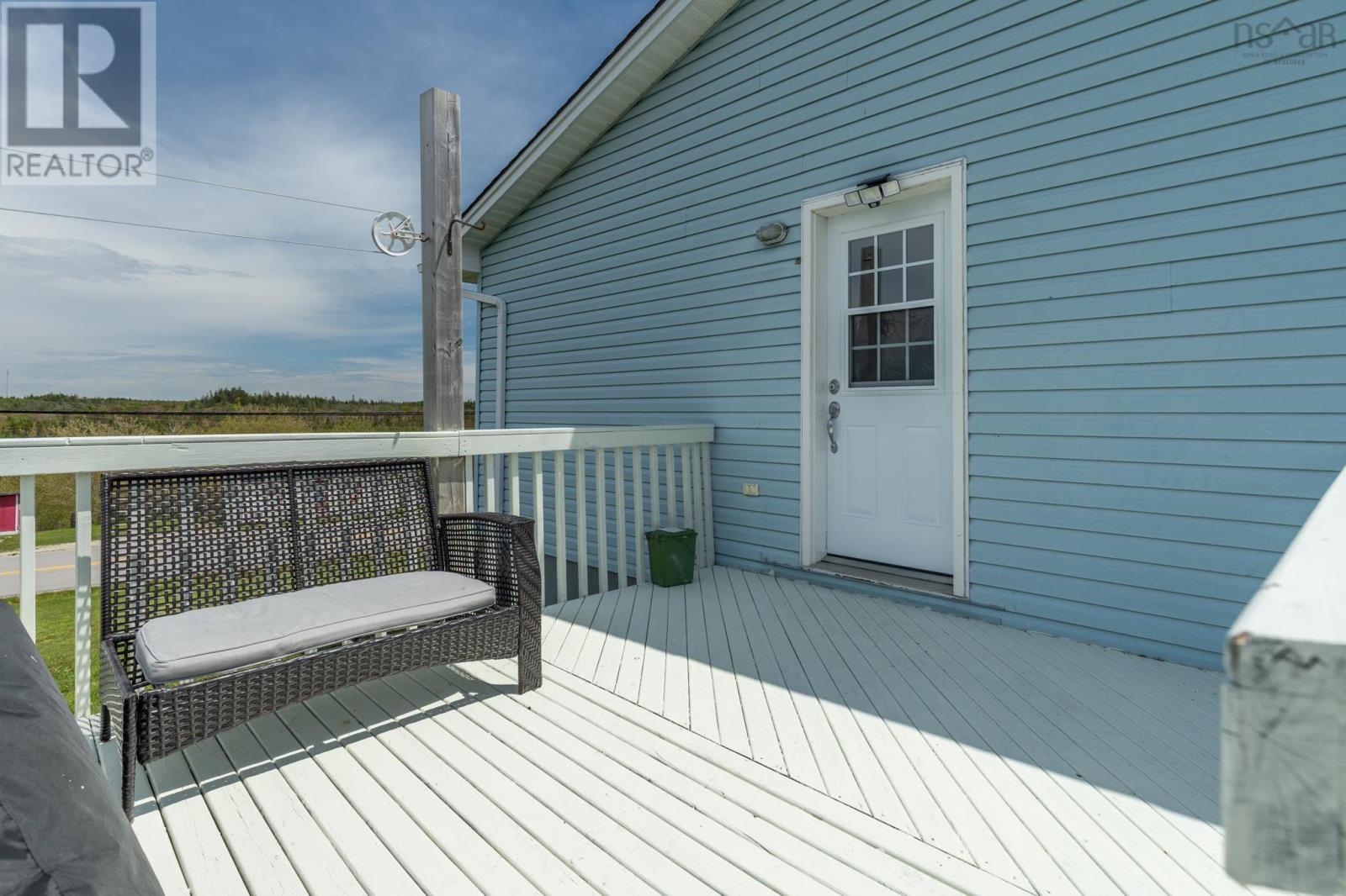 1331 Main Shore Road Property Photo 3