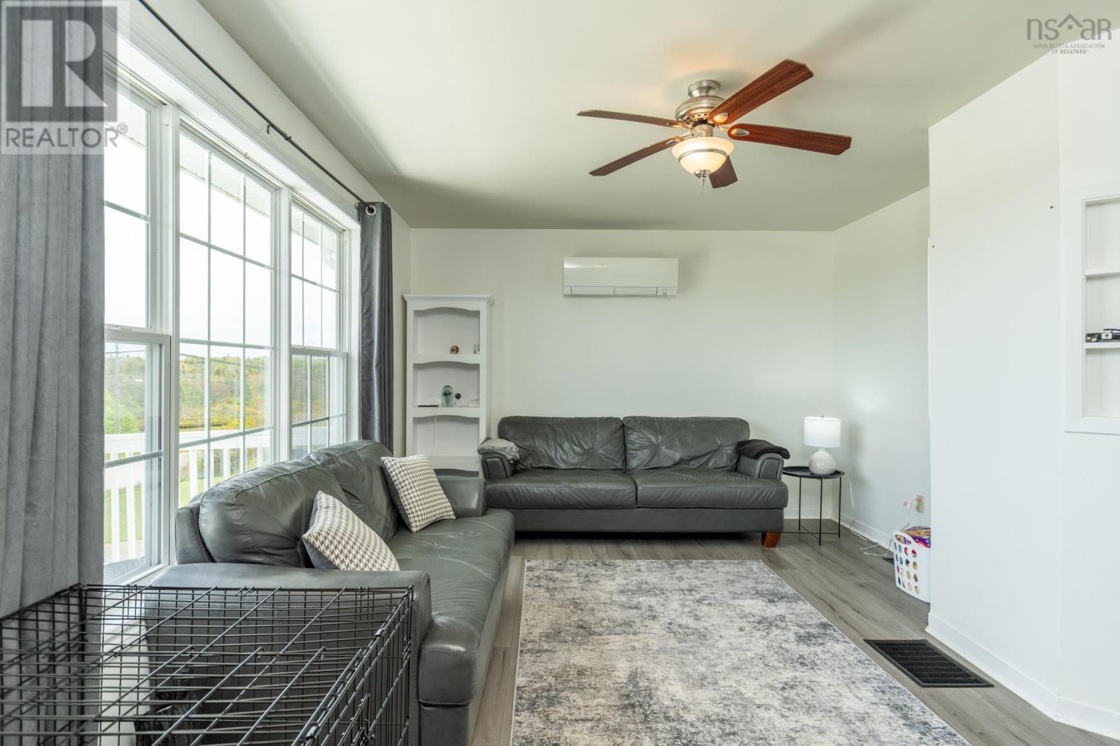 1331 Main Shore Road Property Photo 9