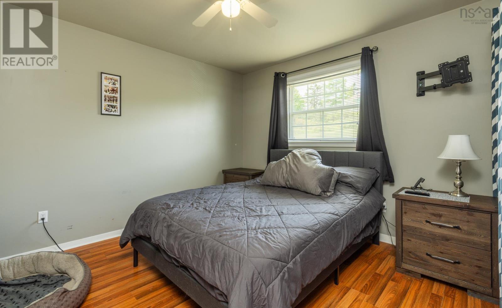 1331 Main Shore Road Property Photo 13