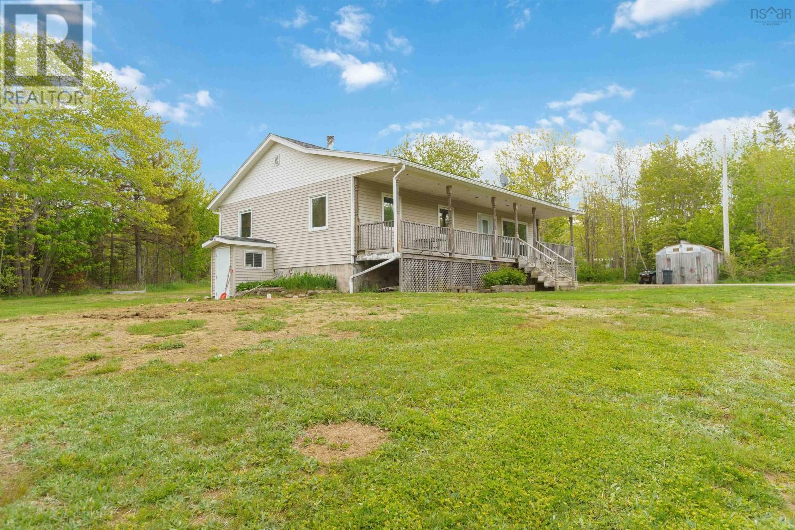 1460 Hampton Mountain Road Property Photo 7