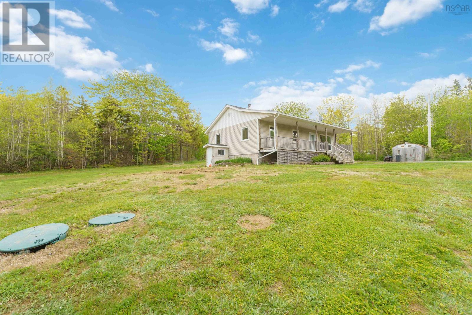 1460 Hampton Mountain Road Property Photo 8