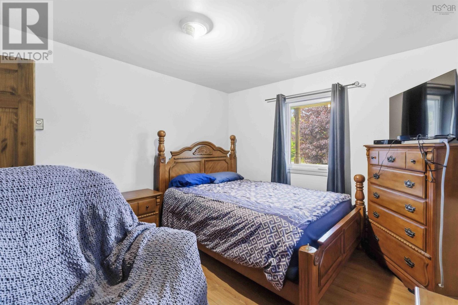 1460 Hampton Mountain Road Property Photo 24