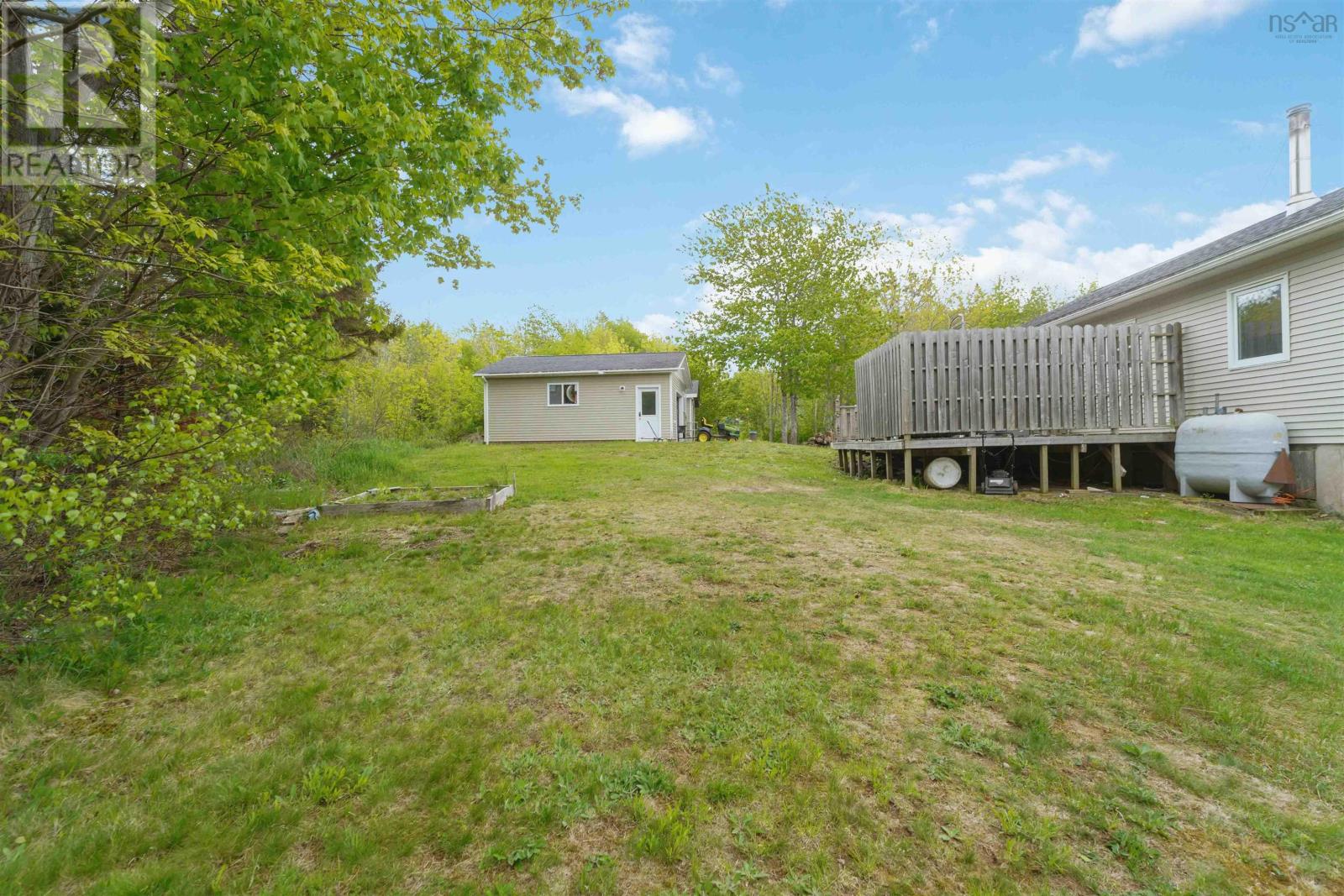 1460 Hampton Mountain Road Property Photo 39