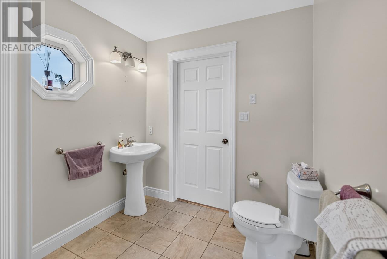 128 Red Head Road Property Photo 37