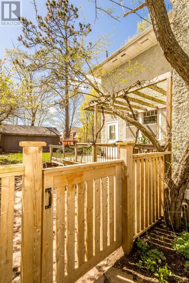 12 Linden Avenue Property Photo 39