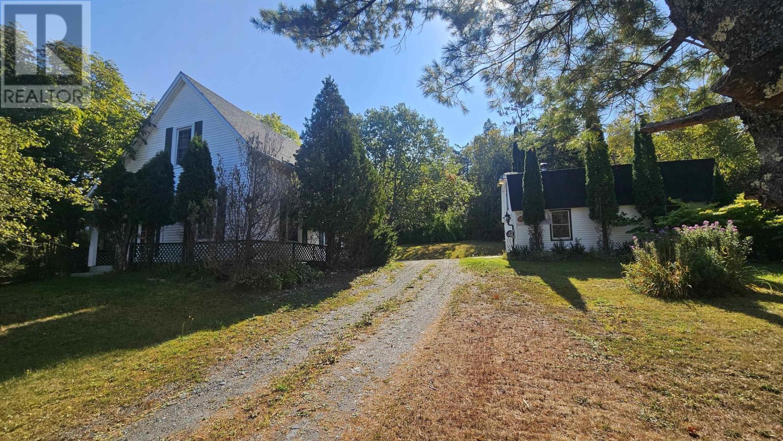 2526 Highway 1 Property Photo 11