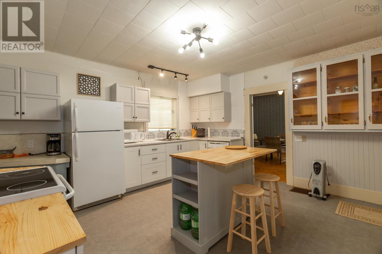 2526 Highway 1 Property Photo 17