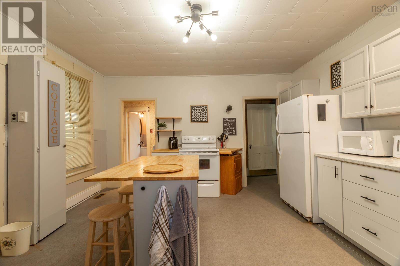 2526 Highway 1 Property Photo 18