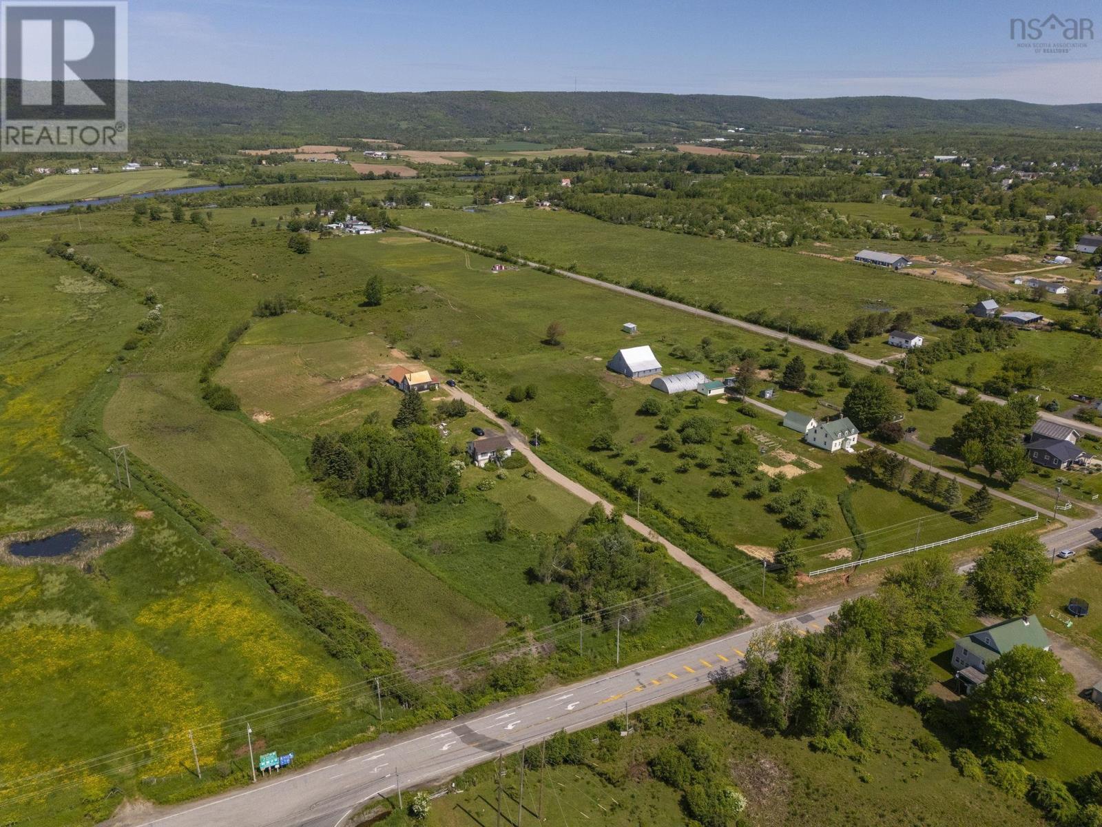 4035 Highway 201 Property Photo 46