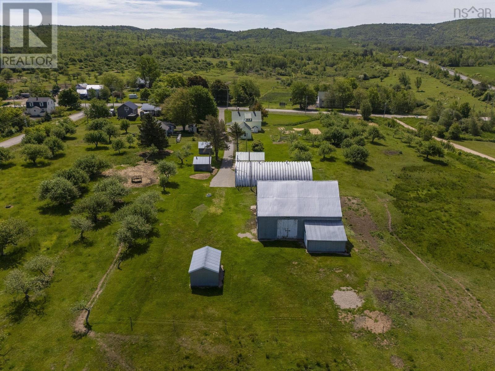 4035 Highway 201 Property Photo 49