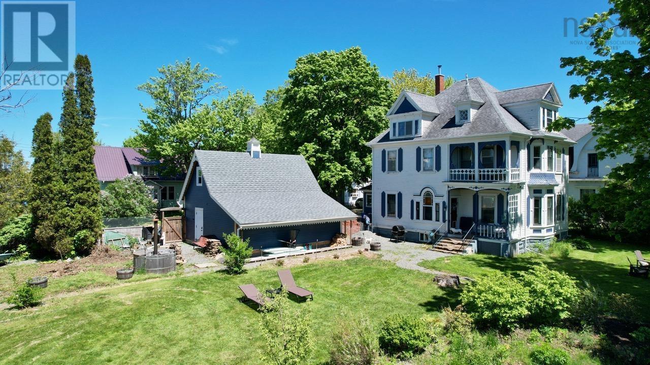 18 Stanley Street Property Photo 2