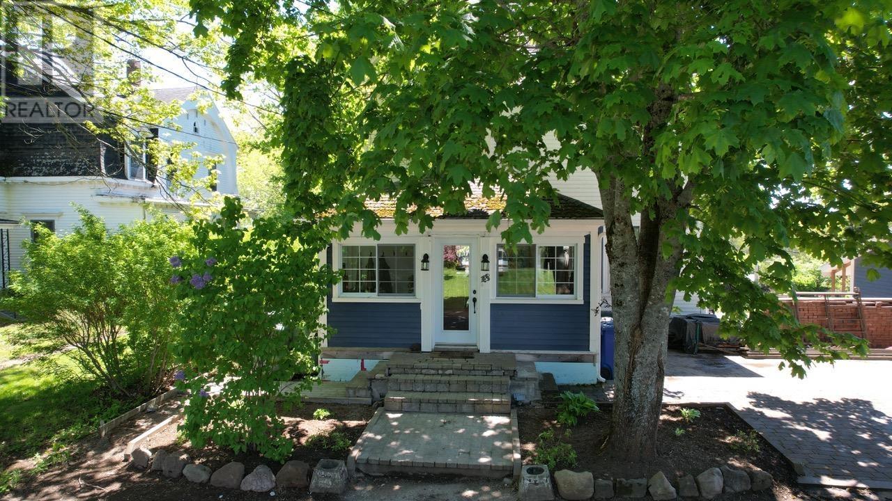 18 Stanley Street Property Photo 6