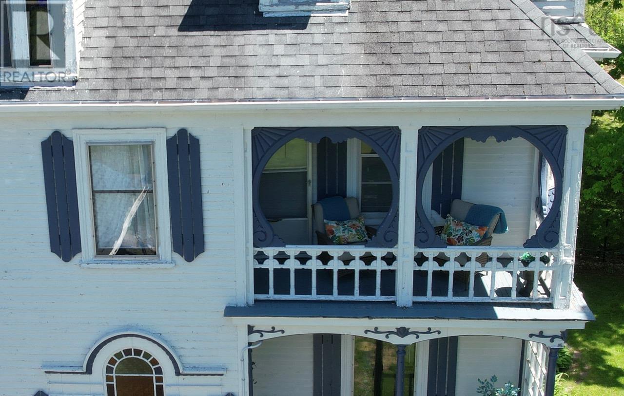 18 Stanley Street Property Photo 8