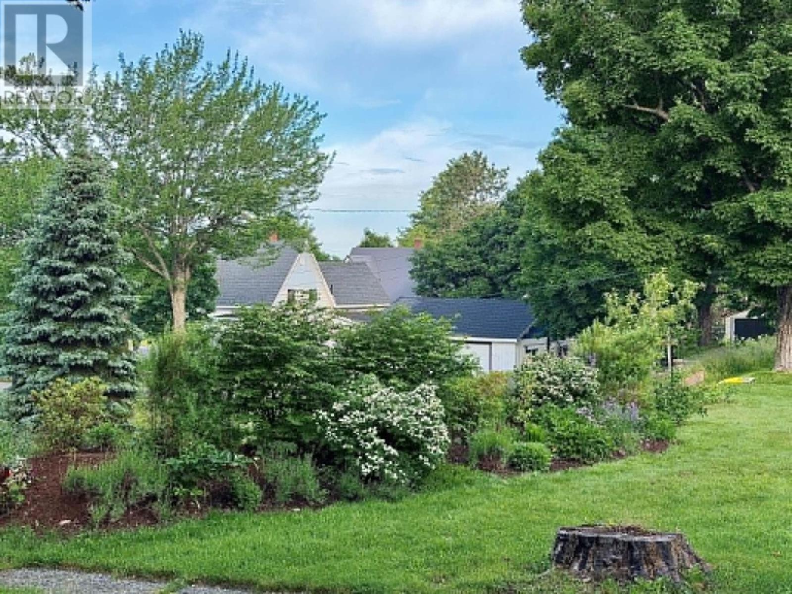 18 Stanley Street Property Photo 10