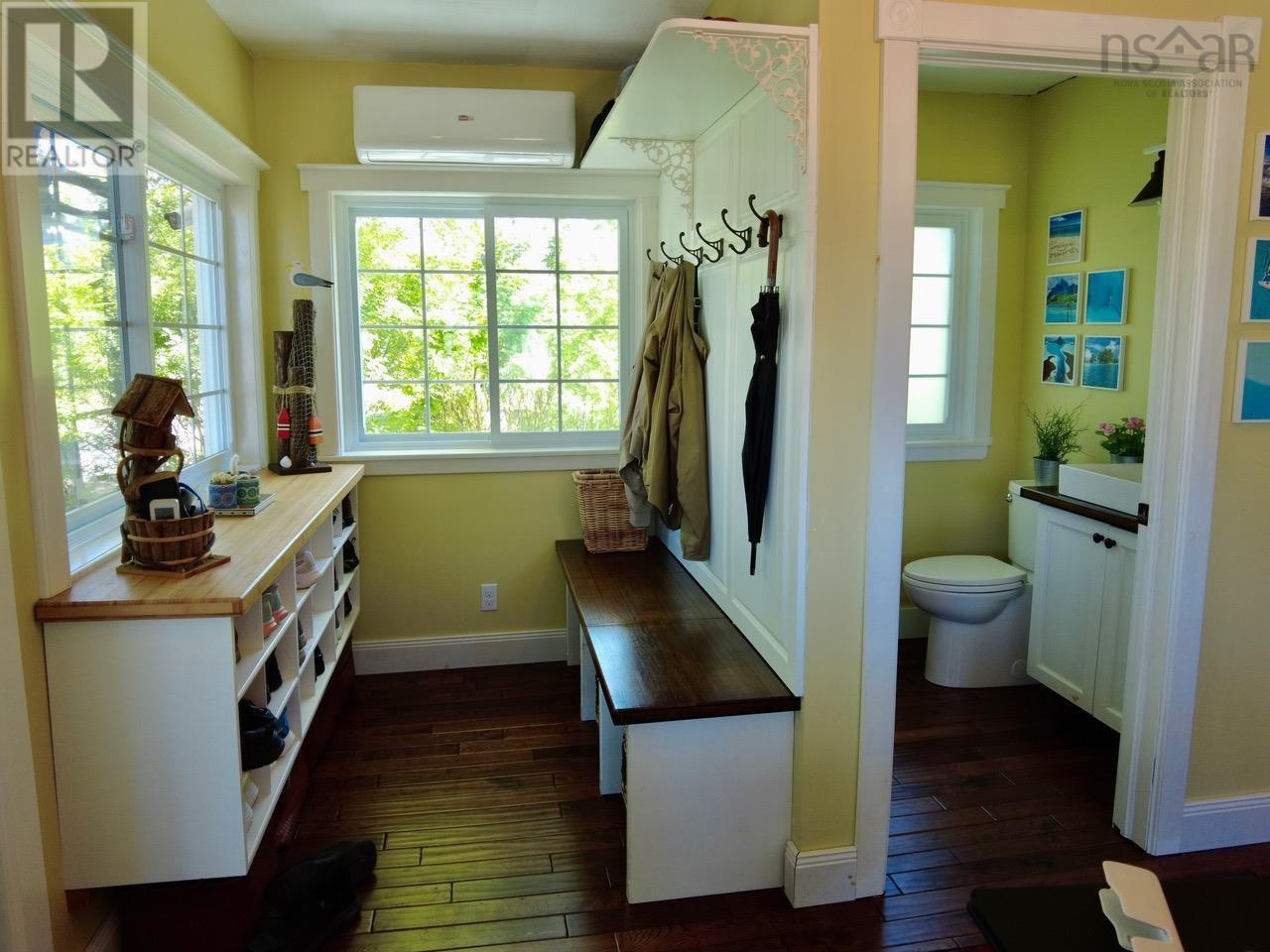 18 Stanley Street Property Photo 18