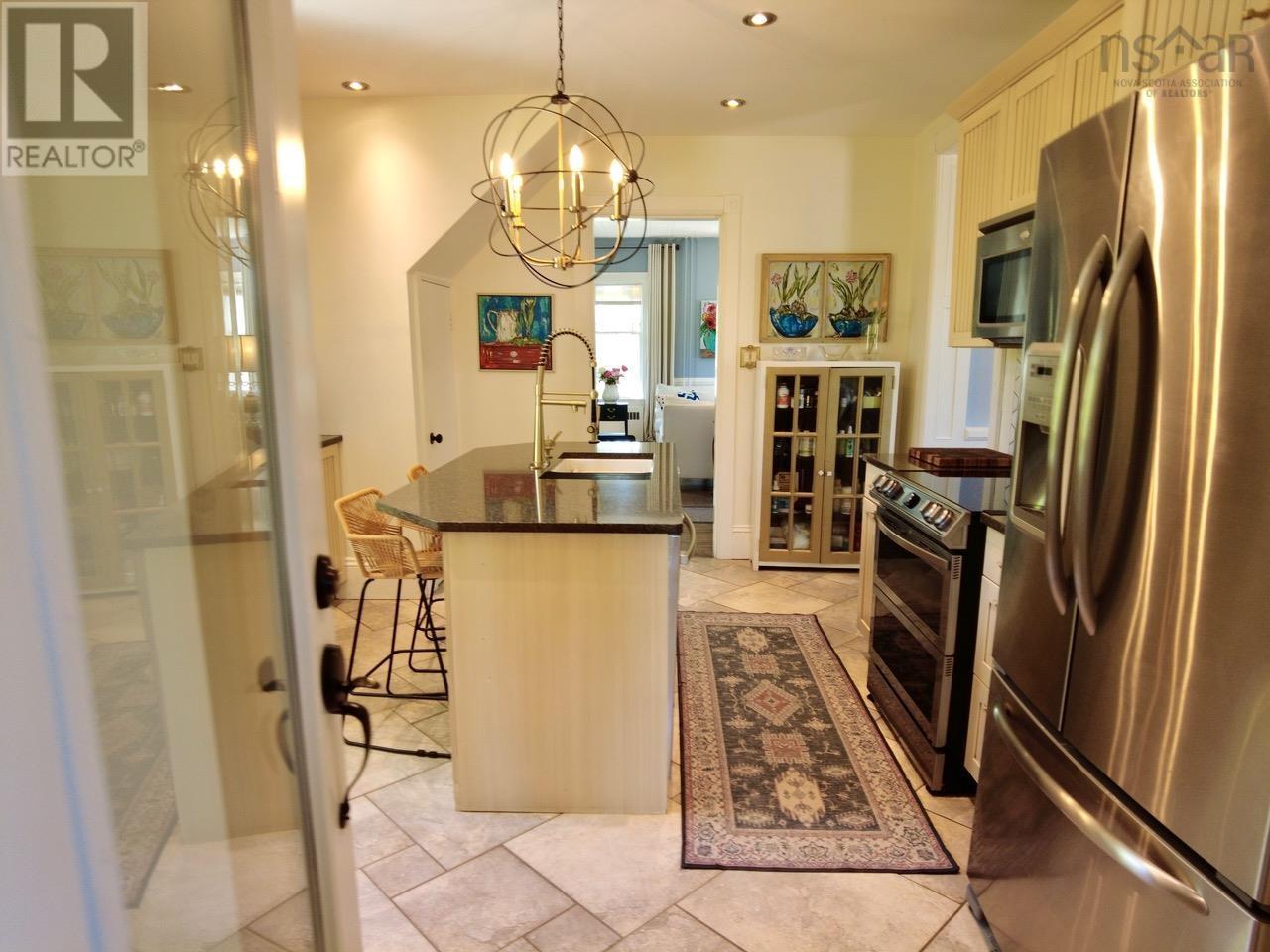 18 Stanley Street Property Photo 19