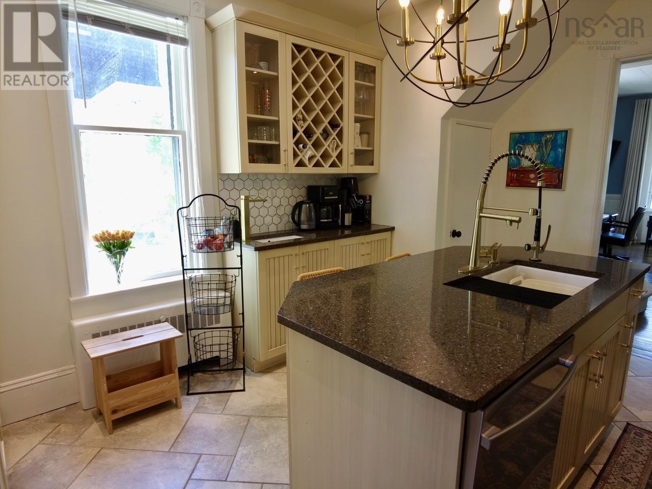 18 Stanley Street Property Photo 20