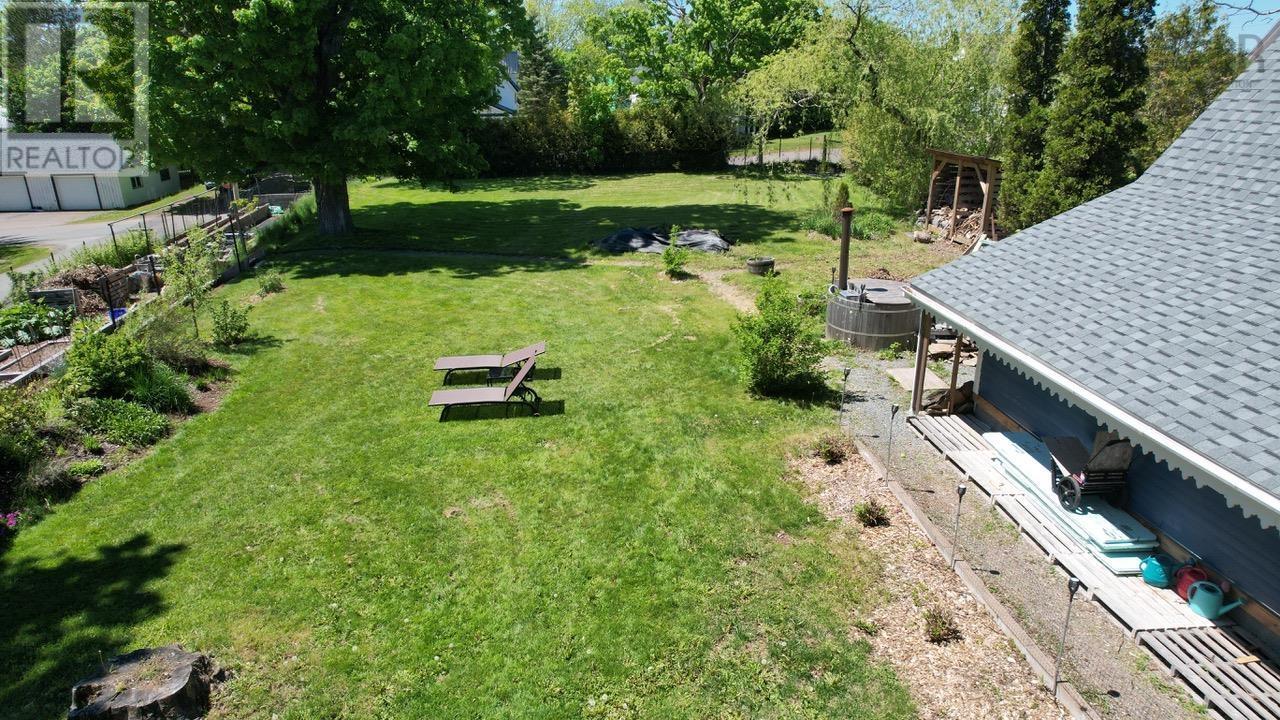 18 Stanley Street Property Photo 42