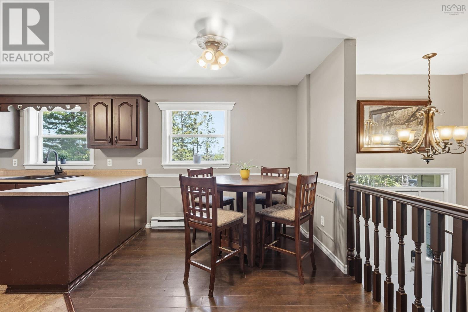 1307 East Petpeswick Road Property Photo 9