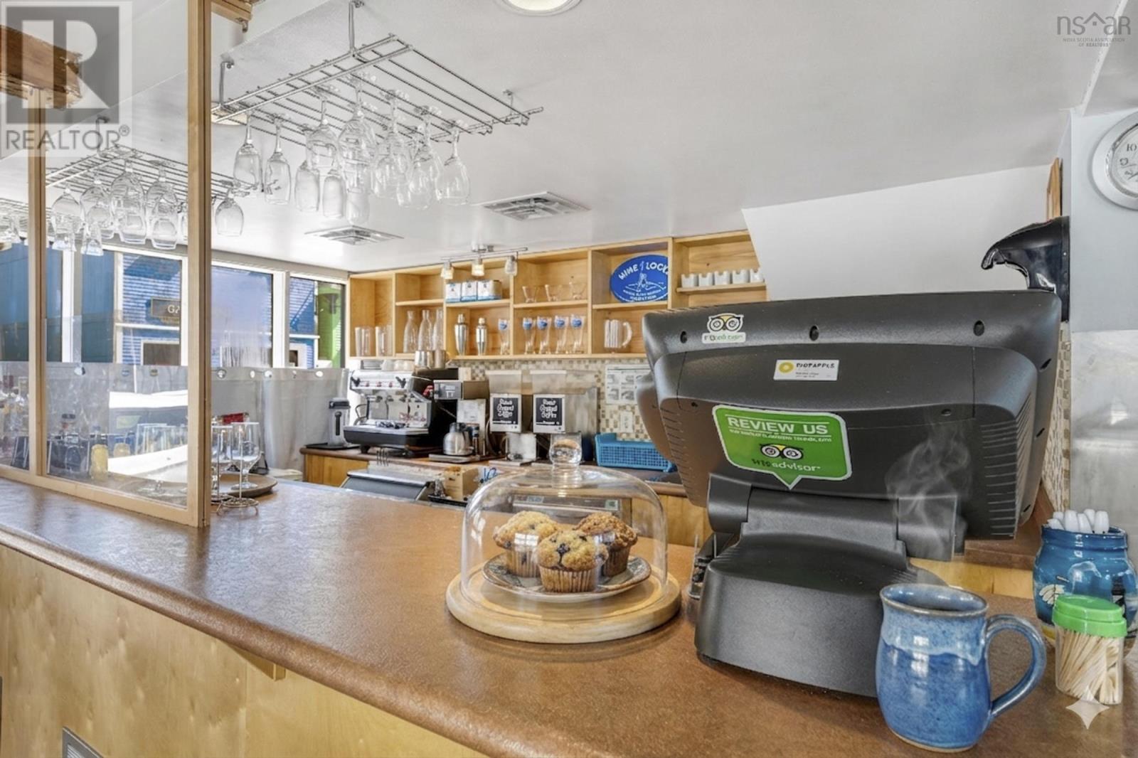 100 Montague Street Property Photo 18