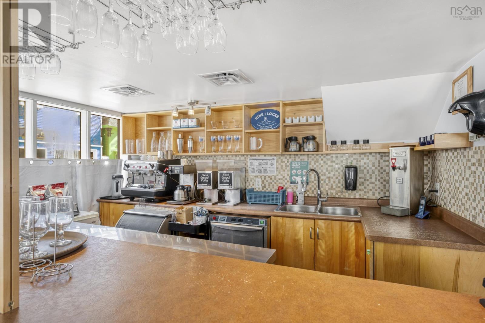 100 Montague Street Property Photo 49