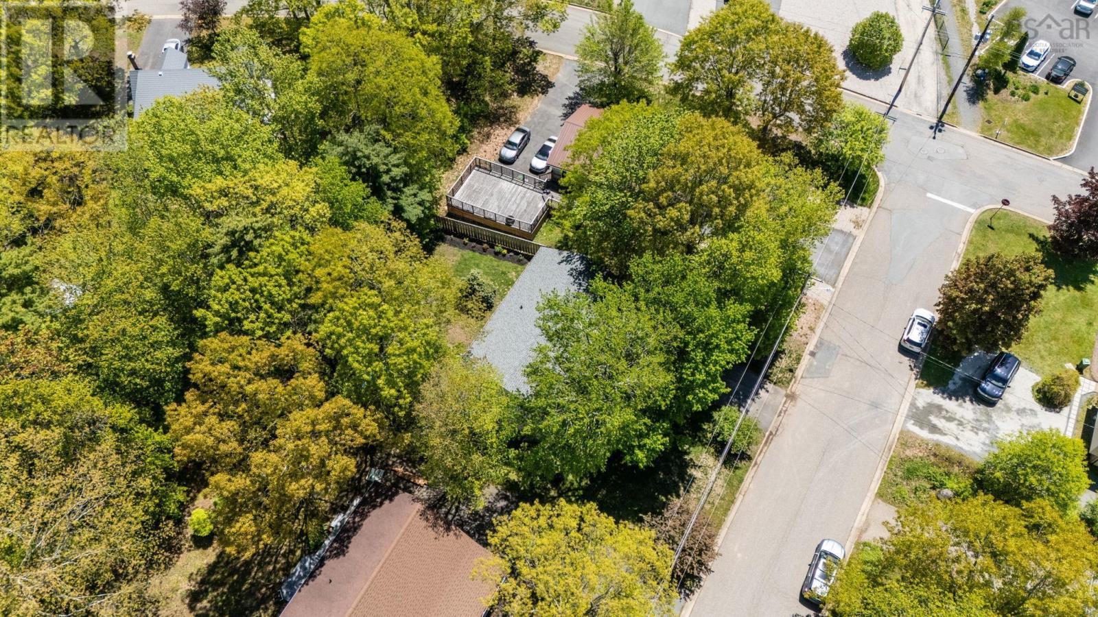 82 Hirtle Drive Property Photo 3