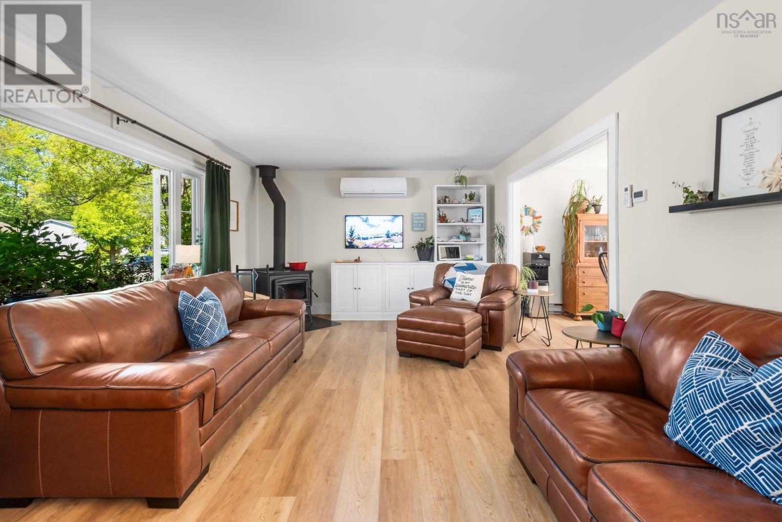 82 Hirtle Drive Property Photo 15