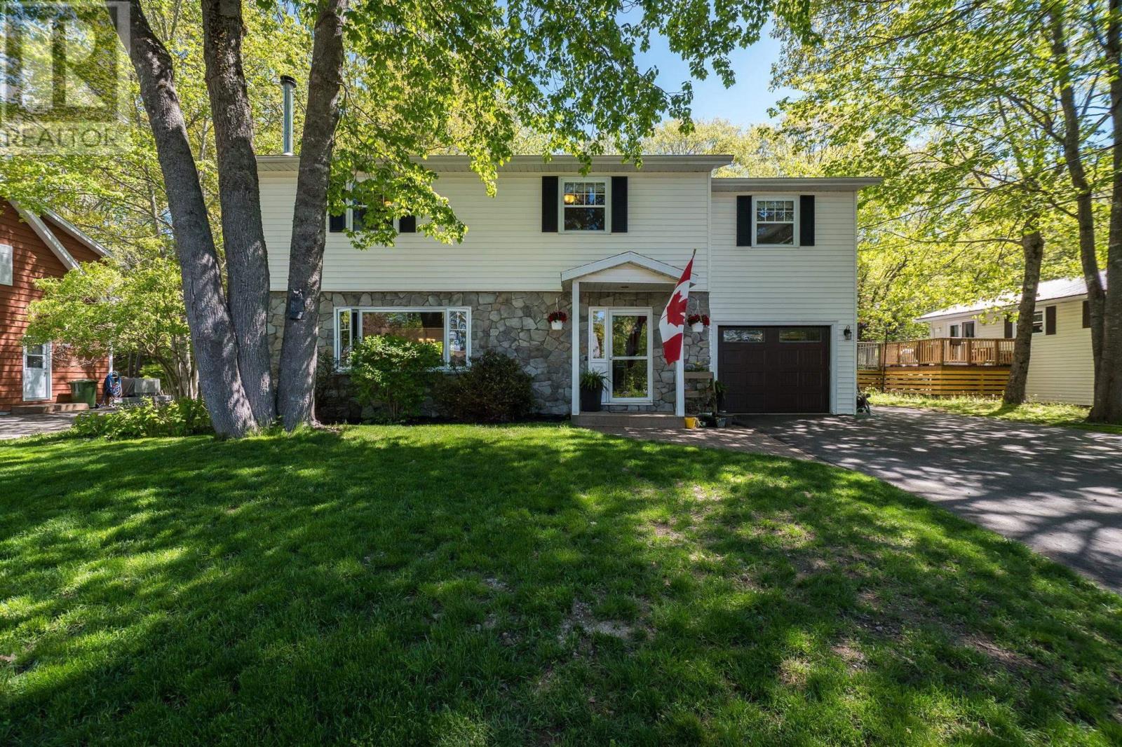 82 Hirtle Drive Property Photo 40