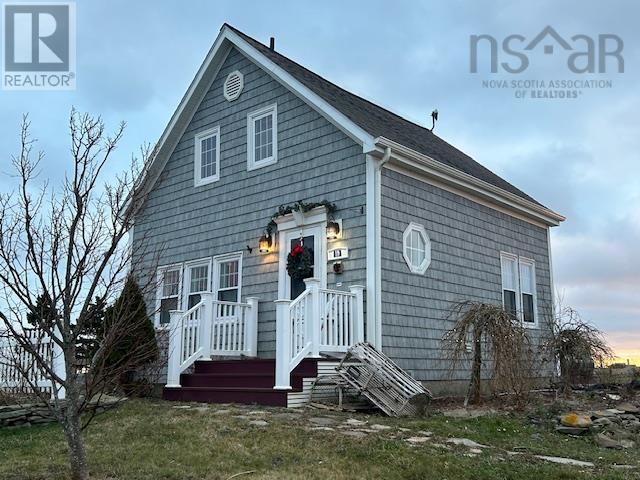 19 Cove Road Property Photo 2
