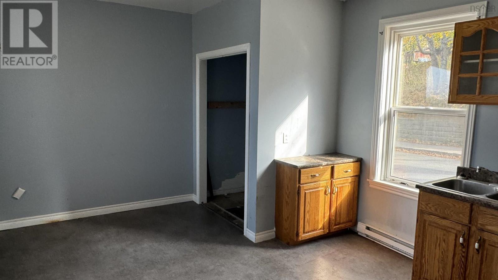 264 High Street Property Photo 8