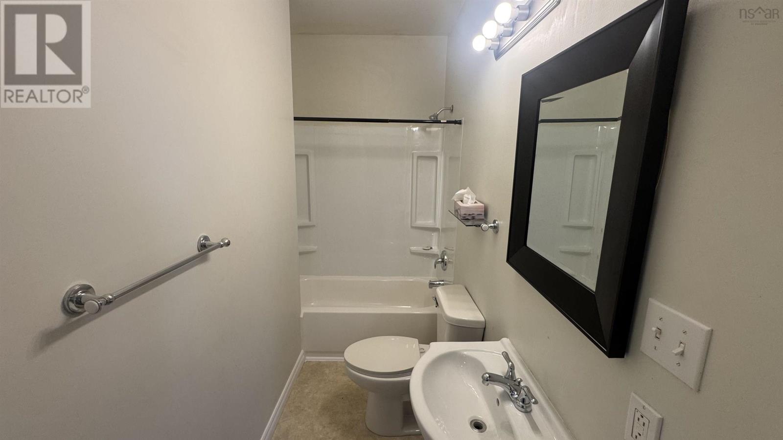 264 High Street Property Photo 17