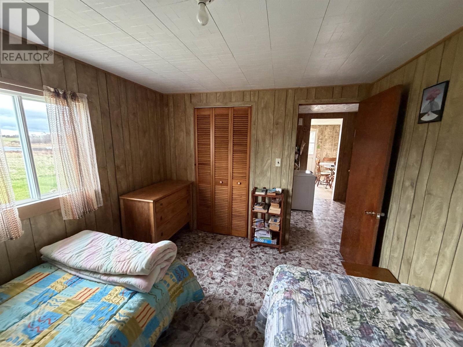 2556 Church Road Property Photo 9