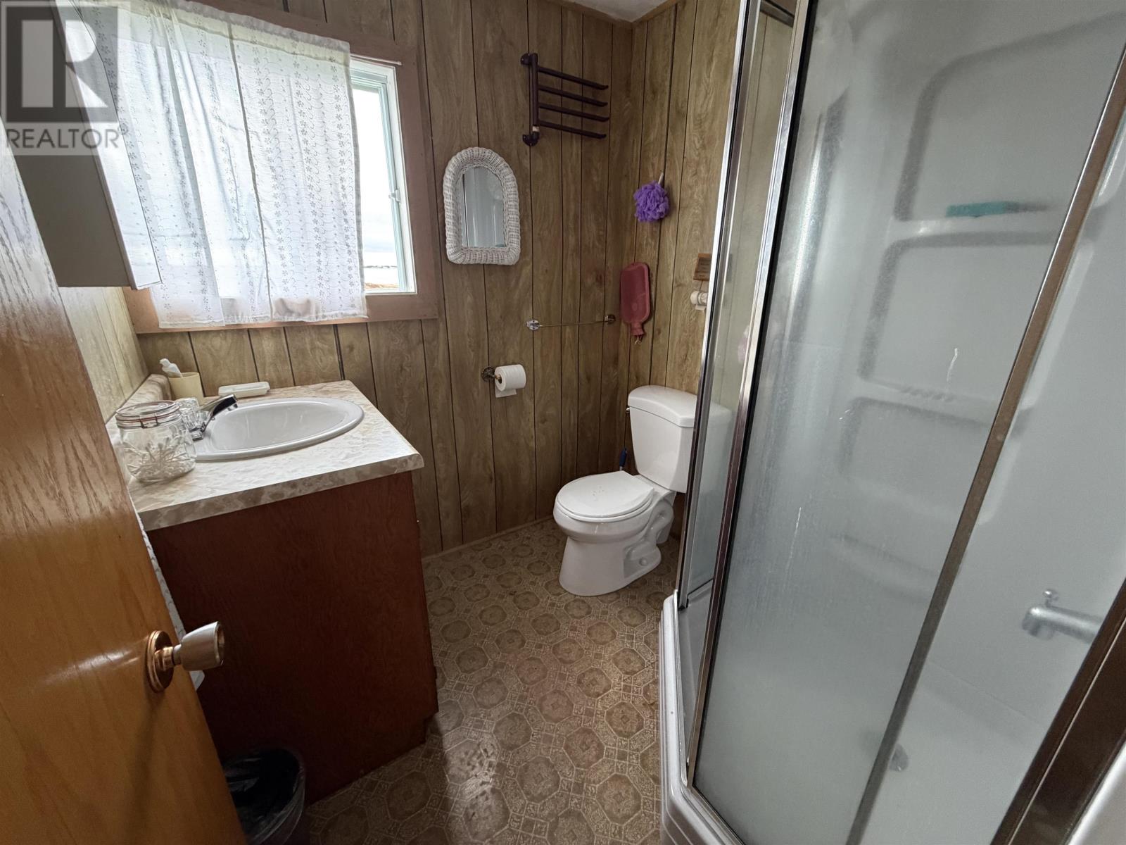 2556 Church Road Property Photo 10