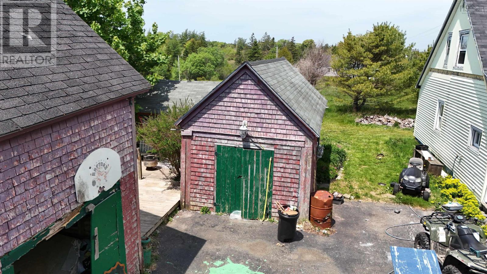 1641 1 Highway Property Photo 8