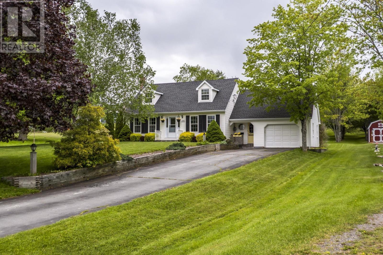 258 Falmouth Dyke Road Property Photo 6