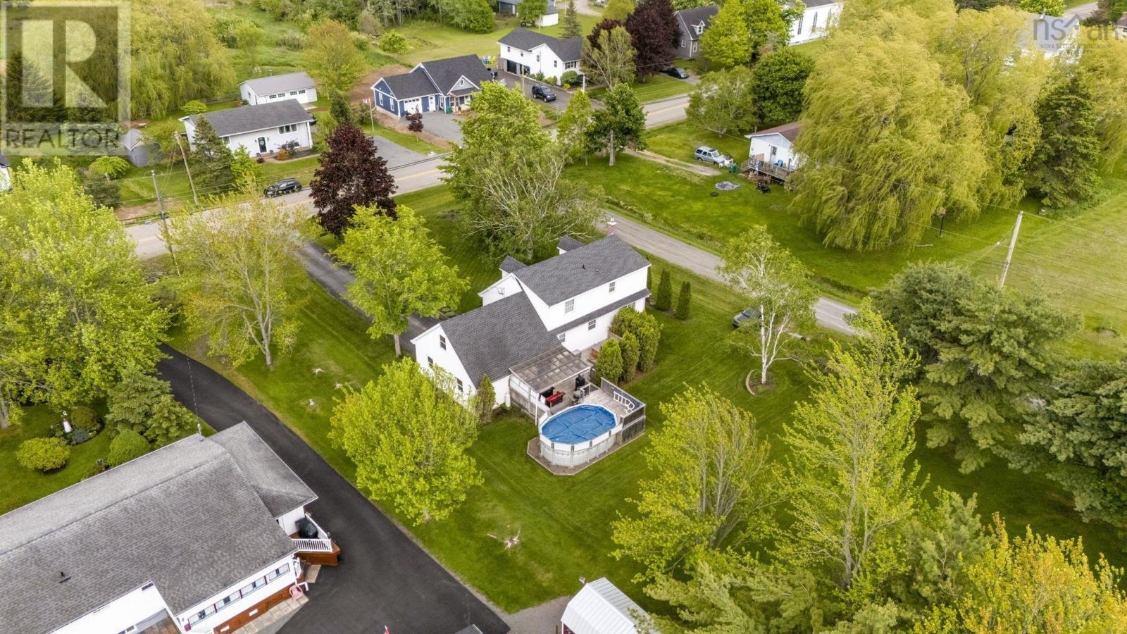258 Falmouth Dyke Road Property Photo 8