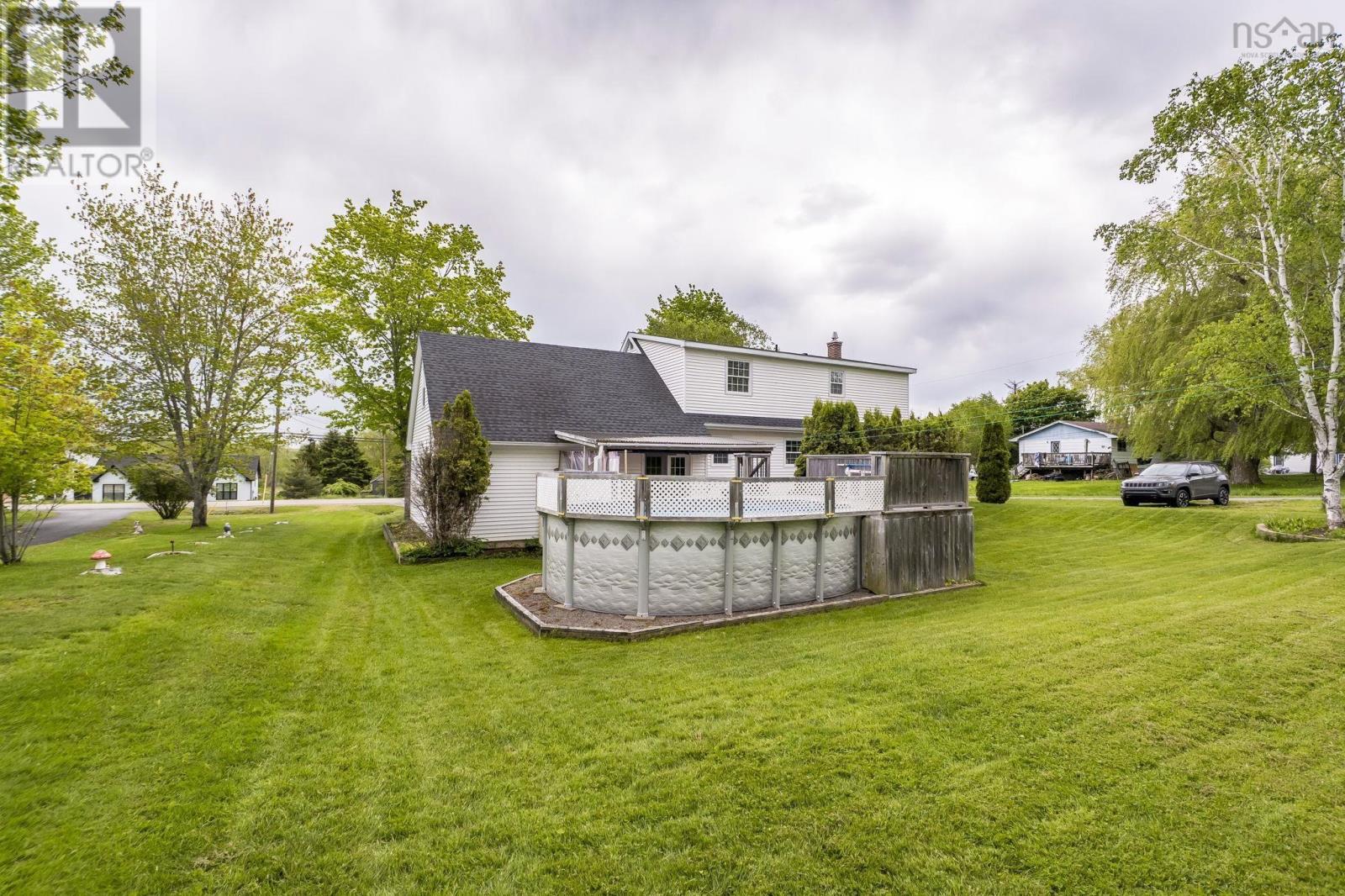 258 Falmouth Dyke Road Property Photo 10